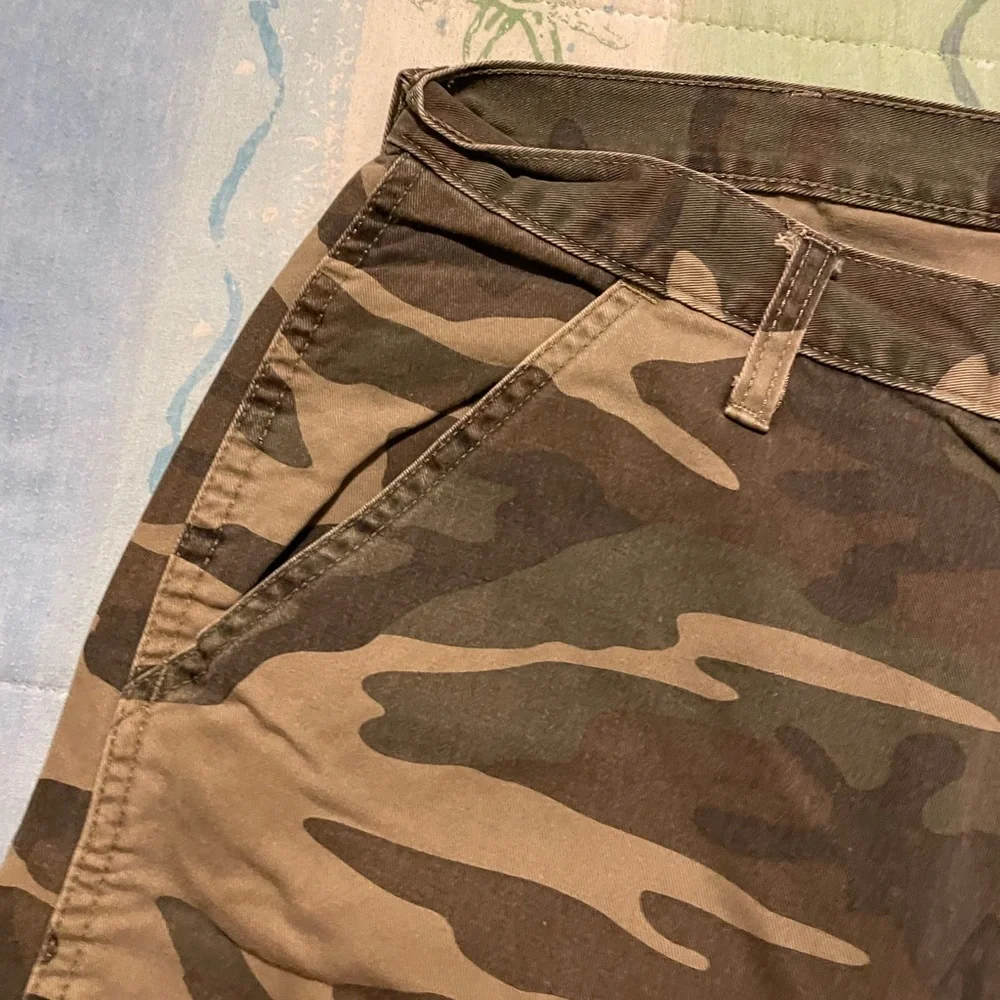 Wrangler Jeans Co. Camo Cargo Pants - Picture 5 of 9